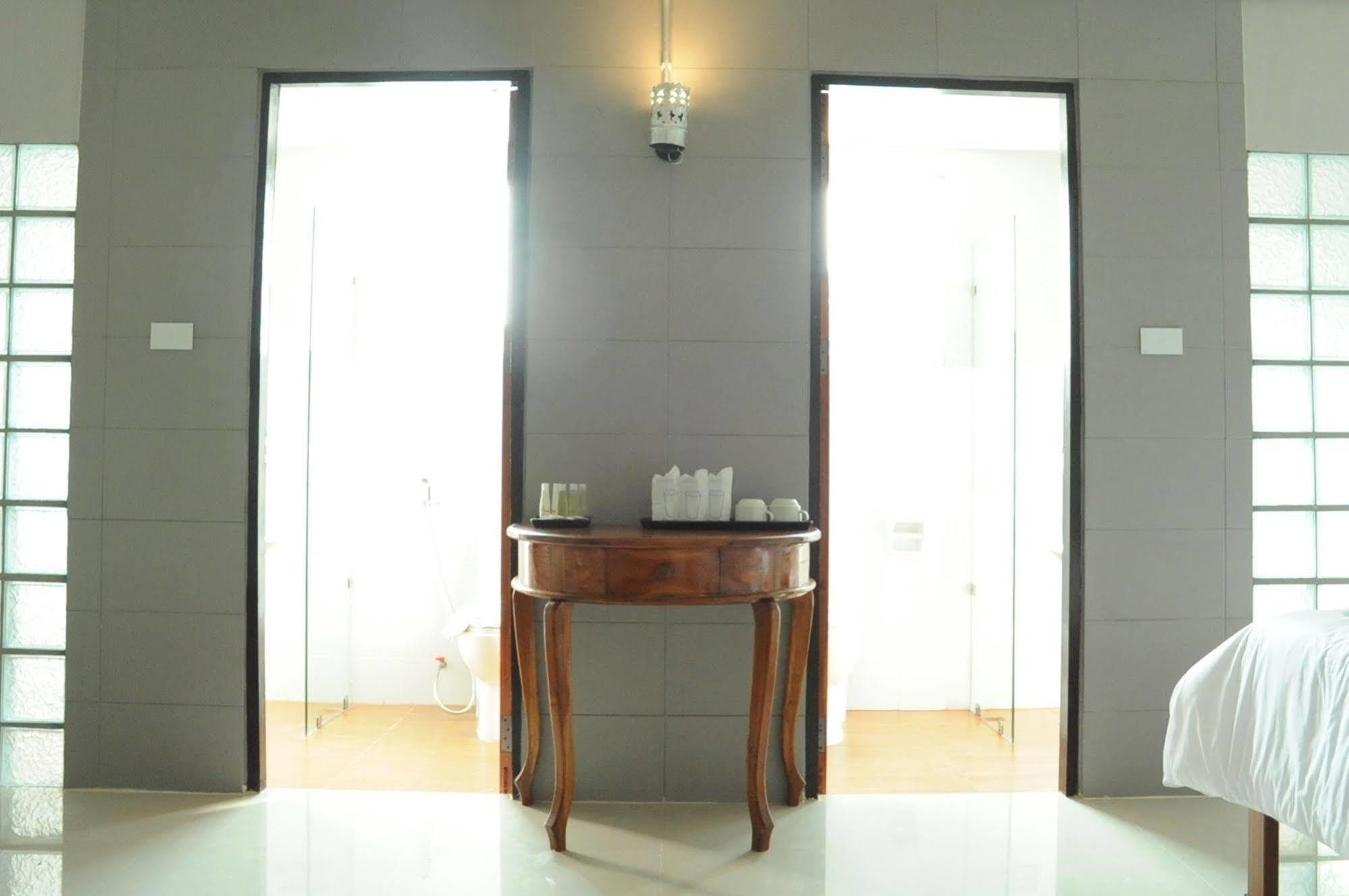 Khách sạn Nanya 3*